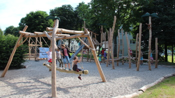 Spielplatz "Kletterdschungel" Leipziger Wiesen