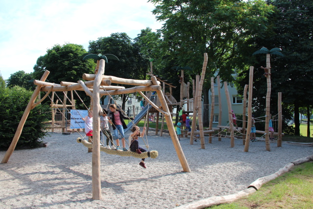 Spielplatz "Kletterdschungel" Leipziger Wiesen