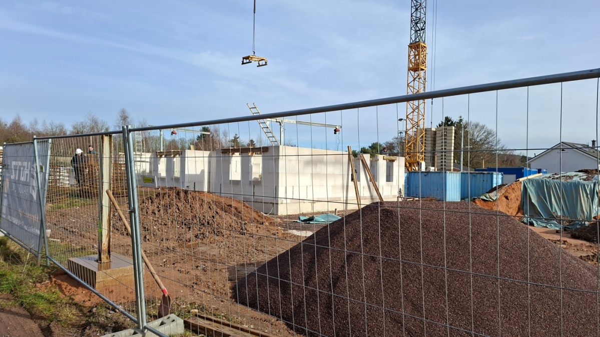 Baustelle Albertstraße im Februar 2026 Baustelle, Mauern Erdgeschoss des 1. Rohbaus